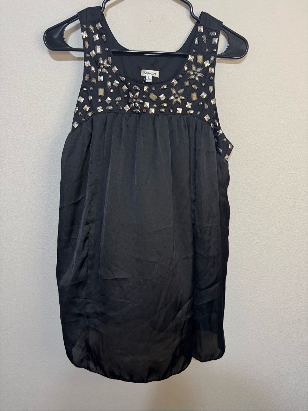MiRaiA Black Embellished Sleeveless Blouse